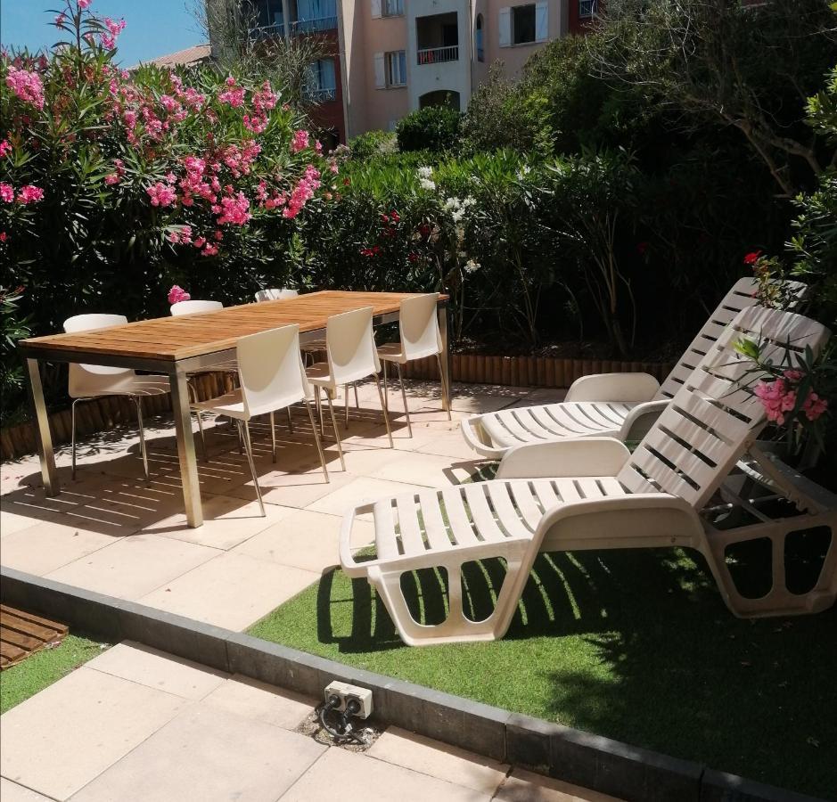Appartement Zen A Frejus Avec Jardin, Piscine, Tennis, Proche Mer Kültér fotó
